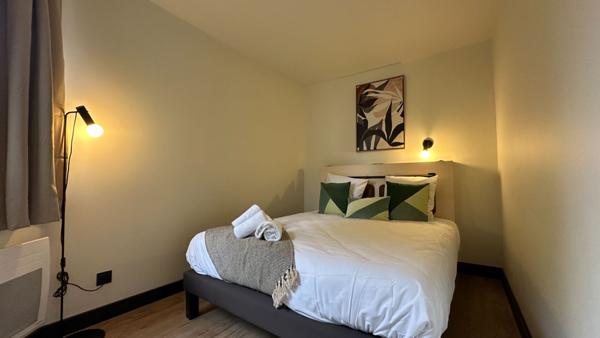 Dans Résidence Hôtelière, Appartement de 3 pièces meublé 66 M2  Secteur Royallieu proche de l'ESCOM