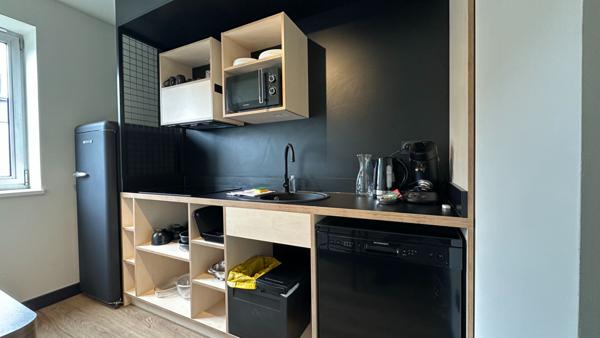 Dans Résidence Hôtelière, Appartement de 3 pièces meublé 66 M2  Secteur Royallieu proche de l'ESCOM