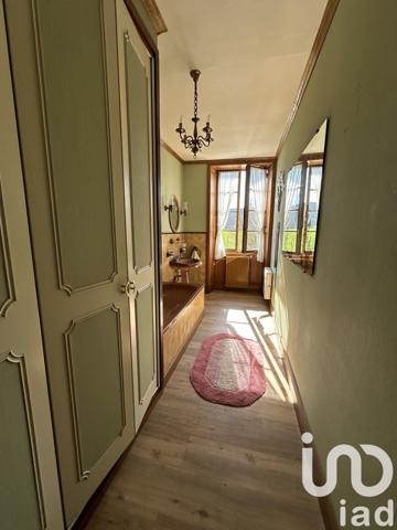 Demeure 9 pièces de 250 m² à Montignac (24290)