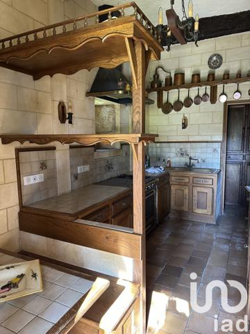 Demeure 9 pièces de 250 m² à Montignac (24290)