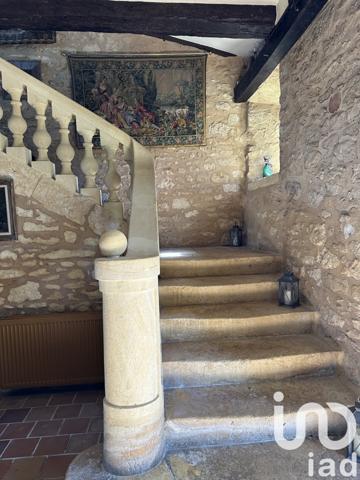 Demeure 9 pièces de 250 m² à Montignac (24290)
