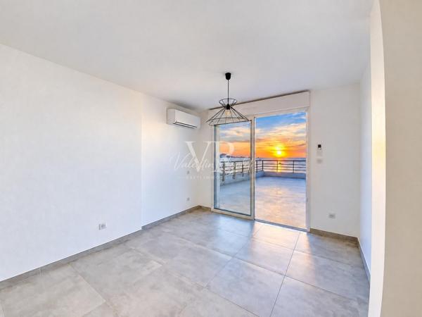 Vivre sur le sable, Terrasse 100 m² vue pleine mer