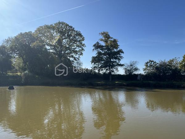 Terrain de 7 023 m²