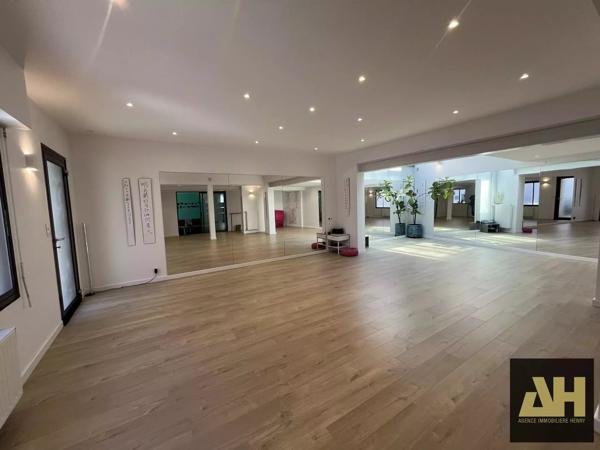 BREST -ST MARTIN - MAISON DE VILLE  AVEC ESPACE PROFESSIONNEL INDÉPENDANT