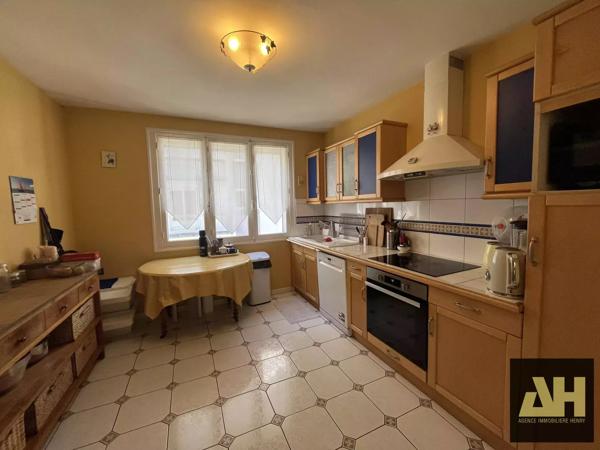 BREST -ST MARTIN - MAISON DE VILLE  AVEC ESPACE PROFESSIONNEL INDÉPENDANT
