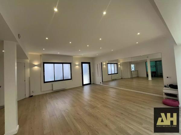 BREST -ST MARTIN - MAISON DE VILLE  AVEC ESPACE PROFESSIONNEL INDÉPENDANT