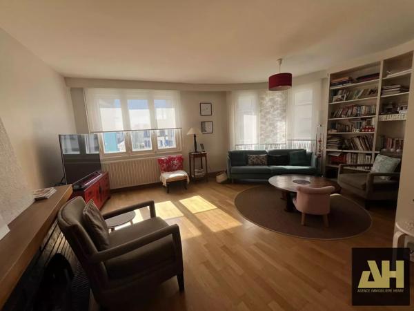 BREST -ST MARTIN - MAISON DE VILLE  AVEC ESPACE PROFESSIONNEL INDÉPENDANT