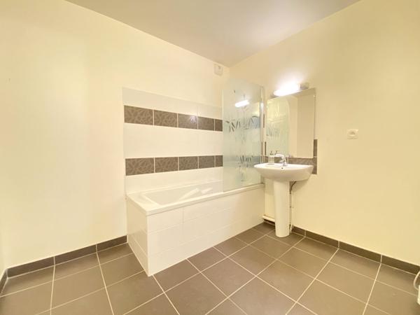 Appartement Nantes 3 pièce(s) 72.84 m2