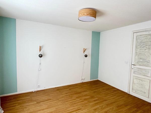 Maison de village avec jardin