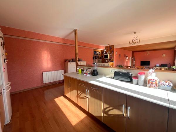 MAISON CONTEMPORAINE 10 PIECES 227 M²