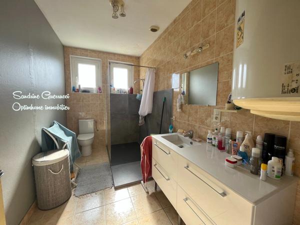MAISON CONTEMPORAINE 10 PIECES 227 M²