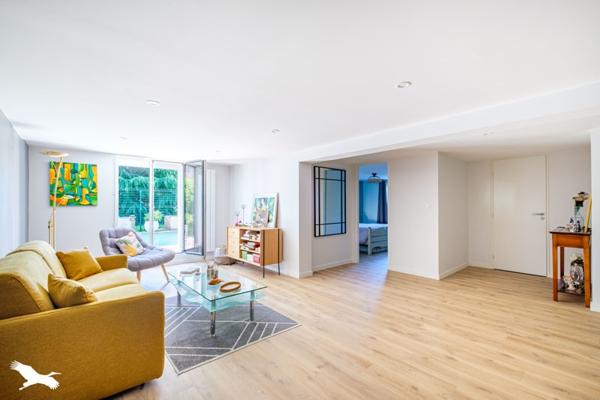 Maison à vendre 606 996 € Chassieu 6 p 154 m² DPE D