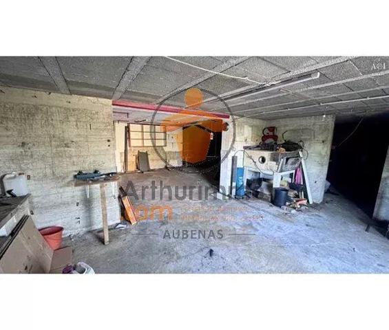 Vente                                                      Maison
                        
                     5 pièces                      110 m2                     à Saint-Étienne-de-Fontbellon