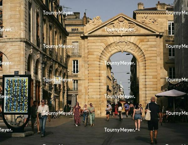 MURS COMMERCIAUX A VENDRE - SECTEUR PEY BERLAN / REMPARTS