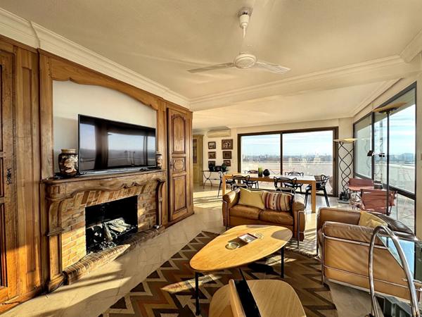 Magnifique Appartement en dernier étage extra muros 138m²