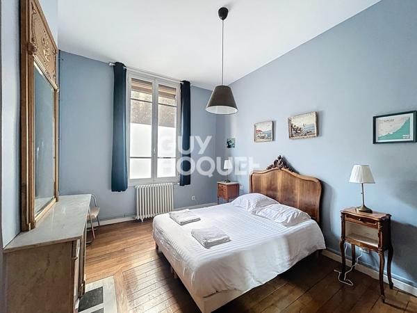 À vendre Appartement Hyper-Centre 5 pièces 102.81 m² Extérieur Ascenseur