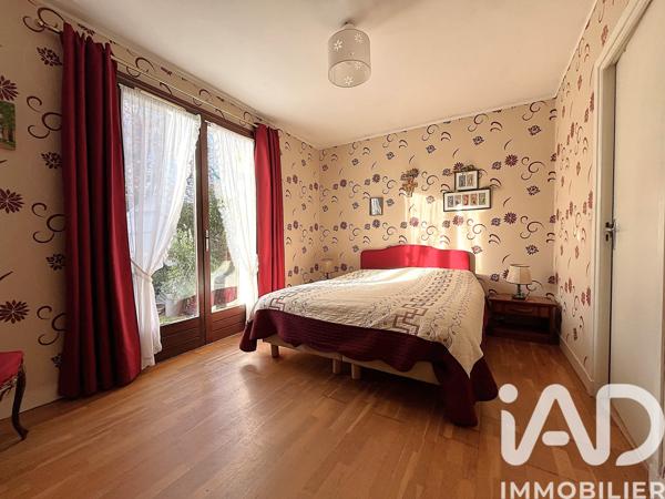 Maison à vendre 9 pièces 261 m² Le Mesnil-Saint-Denis