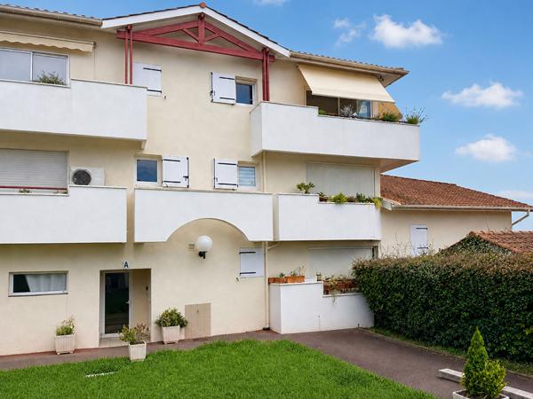 Appartement T5 en duplex - dernier étage