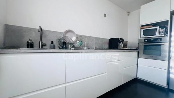 QUIMPER (29) Maison à vendre 5 pièces de 72 m² habitable et 97 m² utile - Garage - Terrasse - Jardinet.