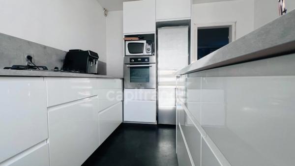 QUIMPER (29) Maison à vendre 5 pièces de 72 m² habitable et 97 m² utile - Garage - Terrasse - Jardinet.