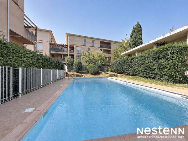 NESTENN - T2 COEUR RAMONVILLE AVEC TERRASSE ET PARKING