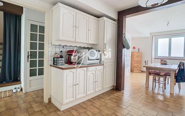 Maison à vendre    6 pièces • 185 m2 Marcillat-en-Combraille