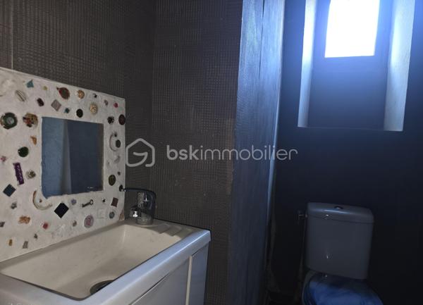 Immeuble de 1 500 m²