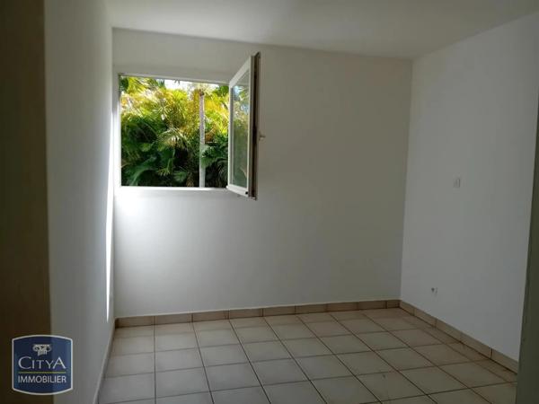 Appartement à louer 3 pièces 79.7m² Le Tampon (97430)
