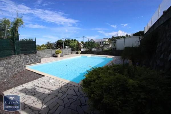 Appartement à louer 3 pièces 79.7m² Le Tampon (97430)