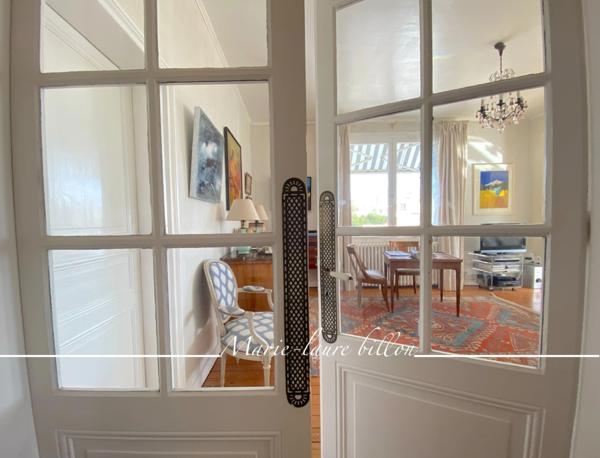 Maison à vendre 8 pièces SAINT GILLES CROIX DE VIE (85), maison 5 chambres, piscine et parcelle de 570 m2