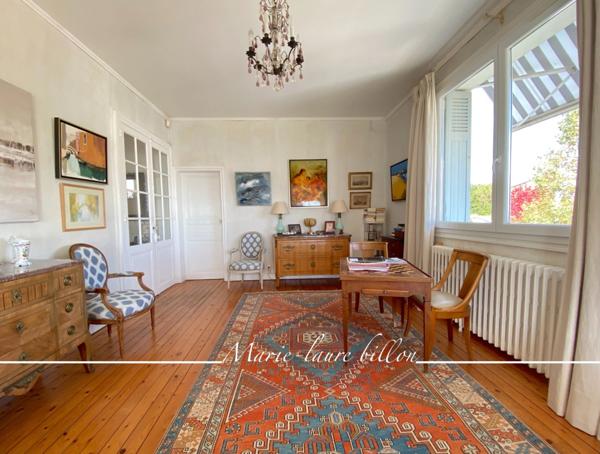 Maison à vendre 8 pièces SAINT GILLES CROIX DE VIE (85), maison 5 chambres, piscine et parcelle de 570 m2