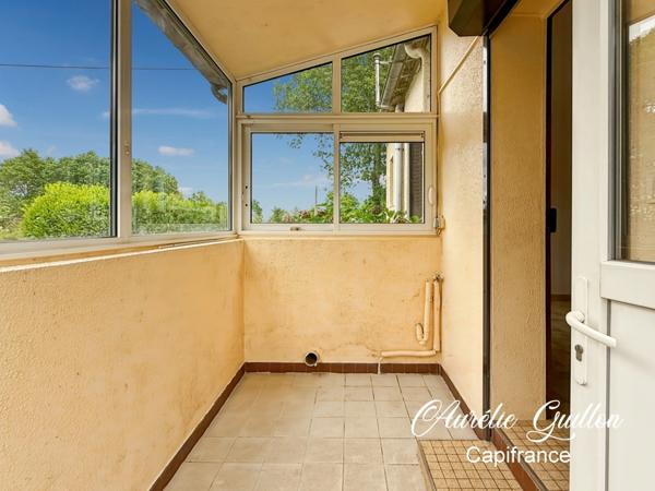 Maison avec dépendance, cour, double jardin et 2 099 m² de terrain – Campagne de Loyat