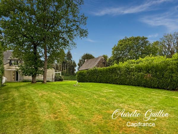 Maison avec dépendance, cour, double jardin et 2 099 m² de terrain – Campagne de Loyat