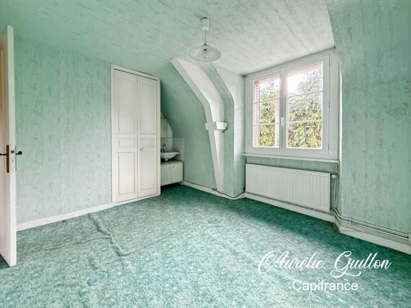 Maison avec dépendance, cour, double jardin et 2 099 m² de terrain – Campagne de Loyat