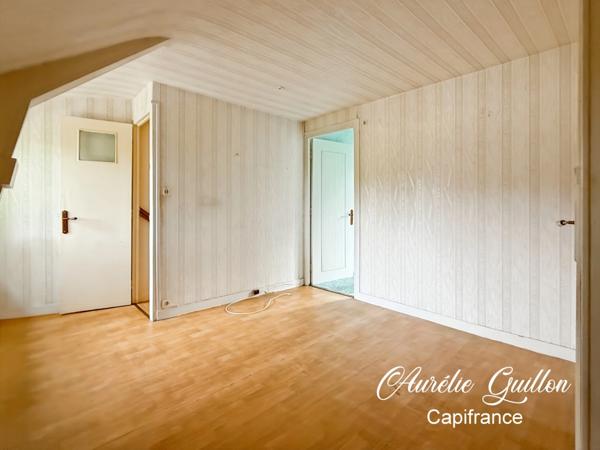 Maison avec dépendance, cour, double jardin et 2 099 m² de terrain – Campagne de Loyat