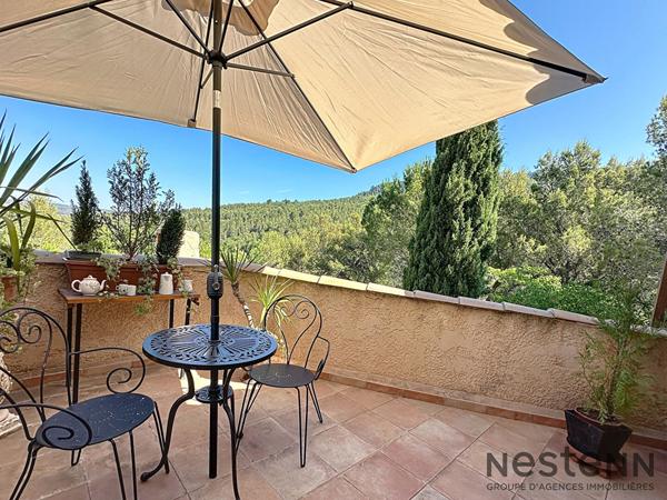 Villa d architecte au pied du Cengle Chateauneuf Le Rouge 6 pieces