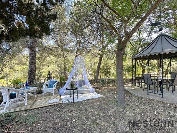 Villa d architecte au pied du Cengle Chateauneuf Le Rouge 6 pieces