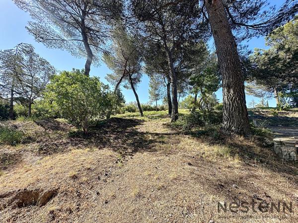 Villa d architecte au pied du Cengle Chateauneuf Le Rouge 6 pieces