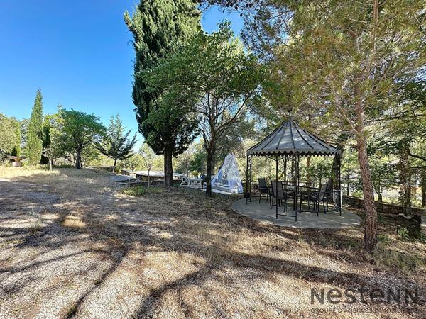 Villa d architecte au pied du Cengle Chateauneuf Le Rouge 6 pieces