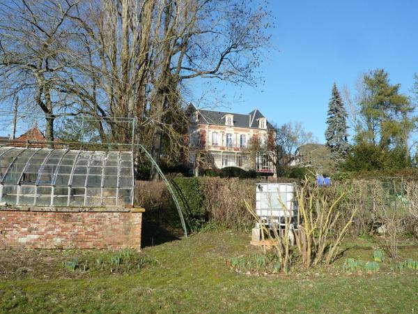 Dpt Aisne (02), CHATEAU THIERRY centre, demeure 1850 de 600 m² habitables et parc clos de murs 5000 m2