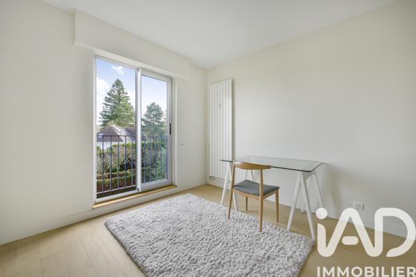 Location appartement 3 pièces 74 m² Rueil-Malmaison