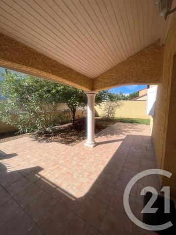 Maison à vendre  6 pièces - 102,35 m 2   VAULX EN VELIN  - 69