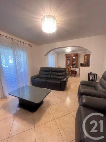 Maison à vendre  6 pièces - 102,35 m 2   VAULX EN VELIN  - 69