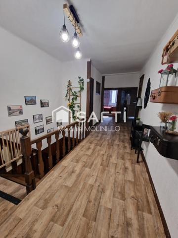 Spacieuse Maison de 204 m² avec grand garage, cour et dépendance