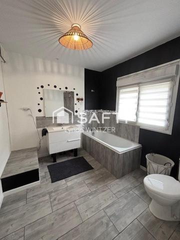 Au calme, belle maison de 145m2 avec 4 chambres - 2 garages sur 4 ares de terrain