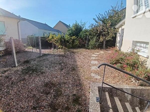 Pavillon sur sous-sol à  vendre à Saint-Denis-d'Anjou en Mayenne (53)