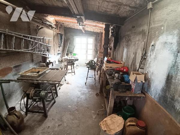Pavillon sur sous-sol à  vendre à Saint-Denis-d'Anjou en Mayenne (53)