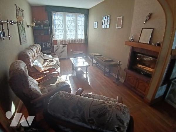 Pavillon sur sous-sol à  vendre à Saint-Denis-d'Anjou en Mayenne (53)
