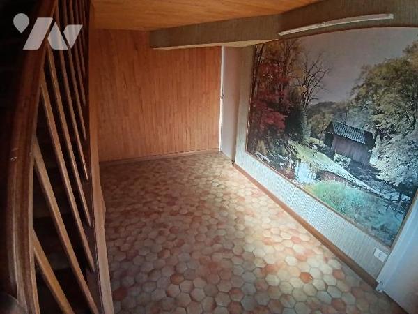 Pavillon sur sous-sol à  vendre à Saint-Denis-d'Anjou en Mayenne (53)