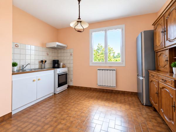Maison
         5 pièces
        - 90 m² Exclusivité 249 000 € *